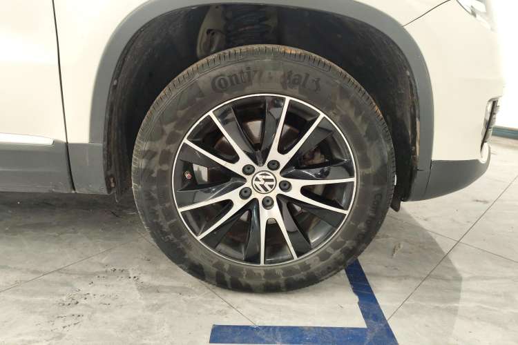 Used Volkswagen Tiguan 2015 1.8TSI Automatic Two-Wheel Drive Luxury Model
