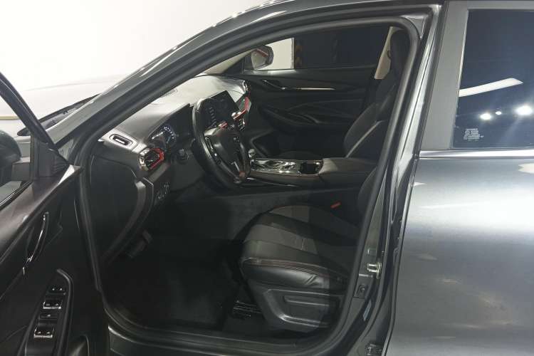 Used Oshan X5 2021 Revised Version 1.5T DCT Luxury Edition
