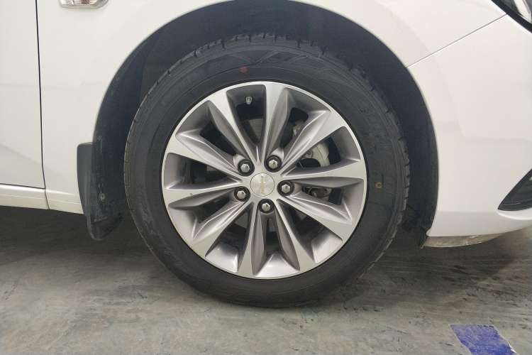 Used Chevrolet Monza 2022 320 Automatic Enjoyment Sunroof Version
