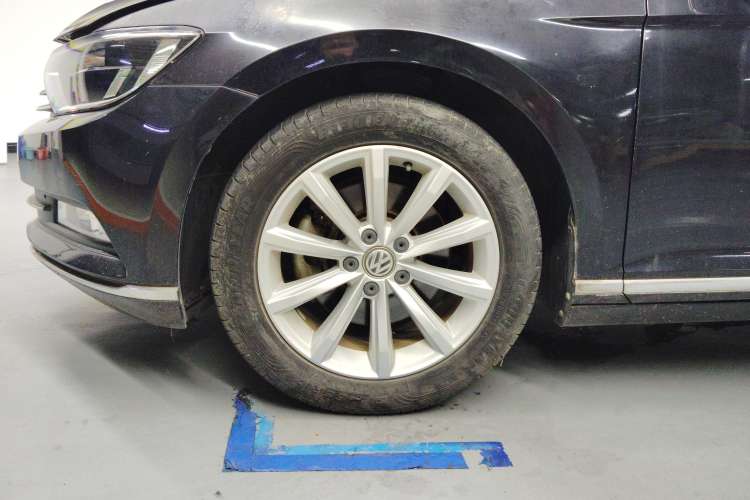 Used Volkswagen Magotan 2018 330TSI DSG Advanced Model
