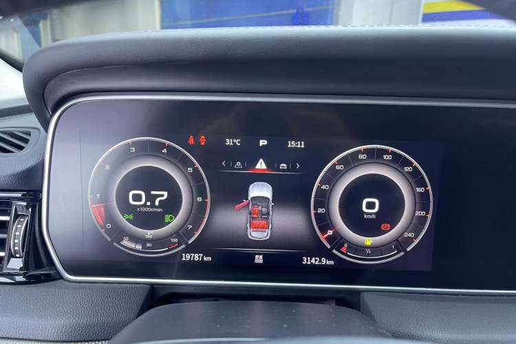 Used Hongqi HS5 2022 Revised Version 2.0T Smart Connect Flagship Edition
