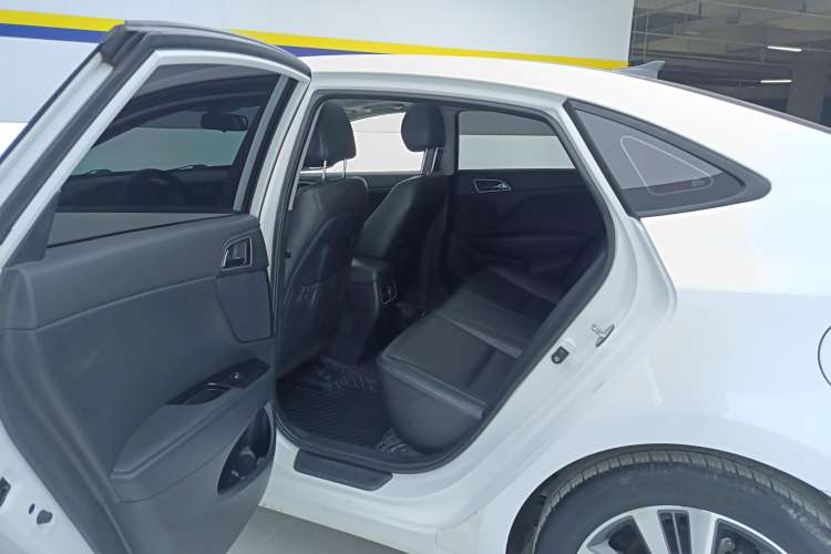 Used Hyundai Mistra 2016 1.8L Automatic Smart GLS
