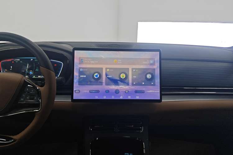 Used BYD Han 2022 DM-i 121KM Prestige Model
