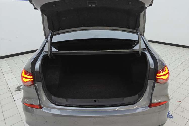 Used Chevrolet Monza 2020 320 Automatic Enjoyment Edition
