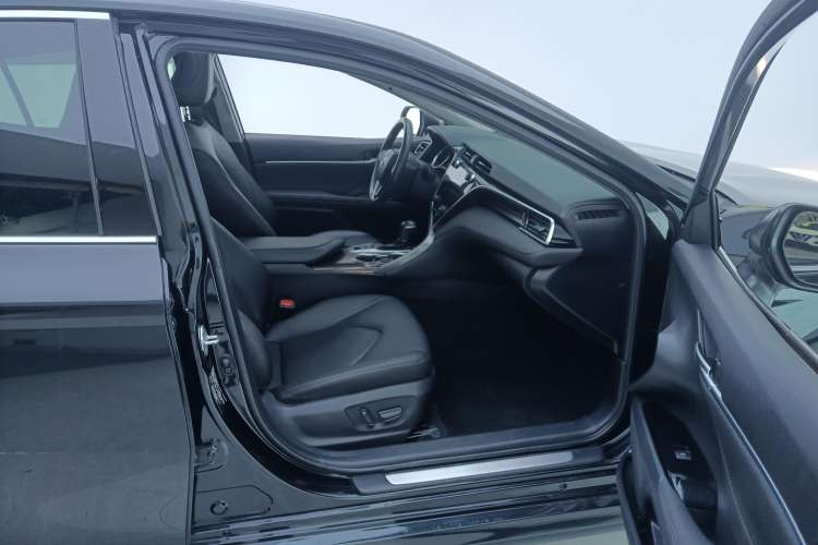 Used Toyota Camry 2019 2.5G Luxury Edition China VI Standard