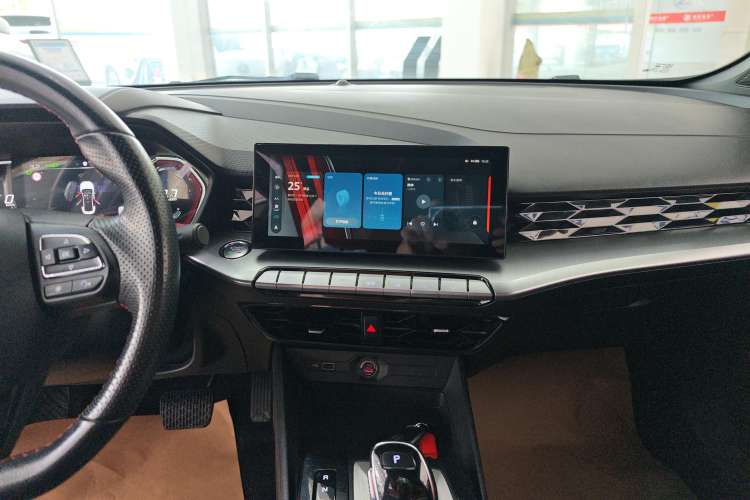 Used MG 5 2021 Revised 300TGI DCT Elegant Luxury Flagship Edition
