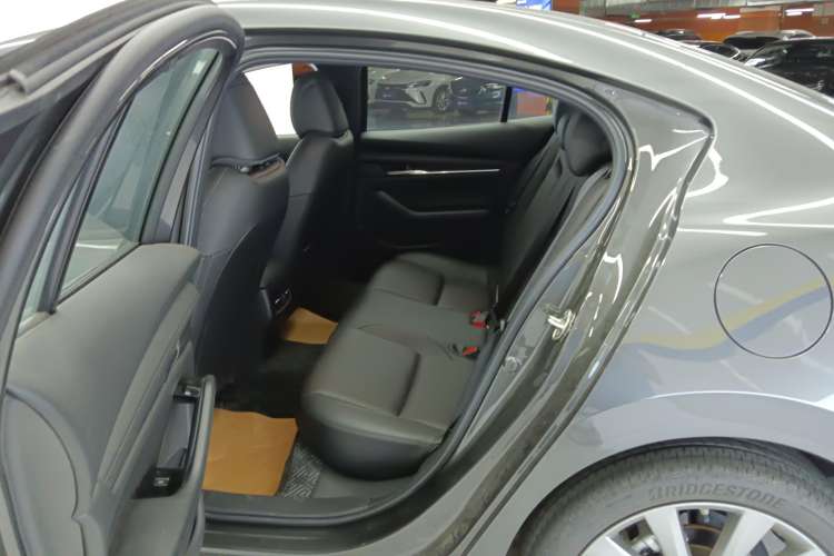 Used Mazda Mazda 3 Axela 2023 2.0L Automatic ZhiZhen Edition
