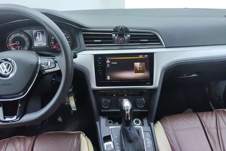 Used Volkswagen Lamando 2021 230TSI DSG Fashion Edition
