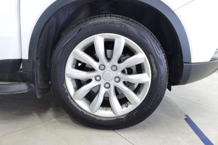 Used Bestune X40 2019 1.6L Manual Luxury Model China VI Standard