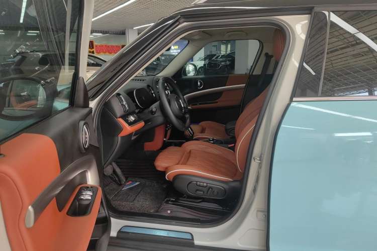 Used  Countryman 2022 Updated 2.0T COOPER S
