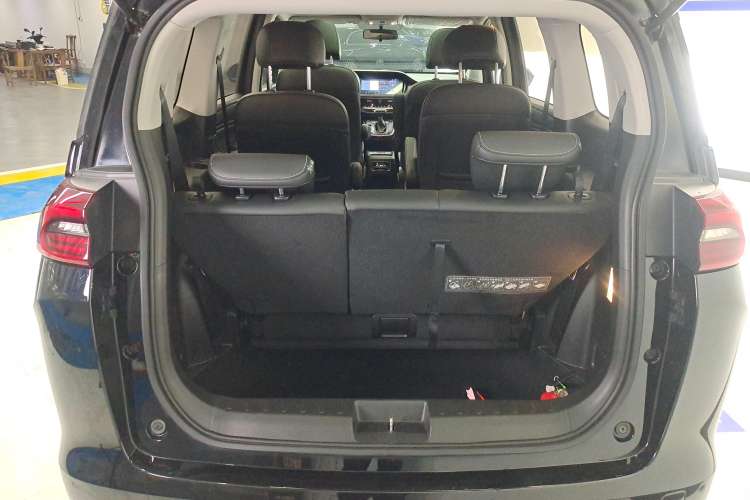 Used GAC Trumpchi M6 2021 270T DCT Prestige Edition (6-seater)
