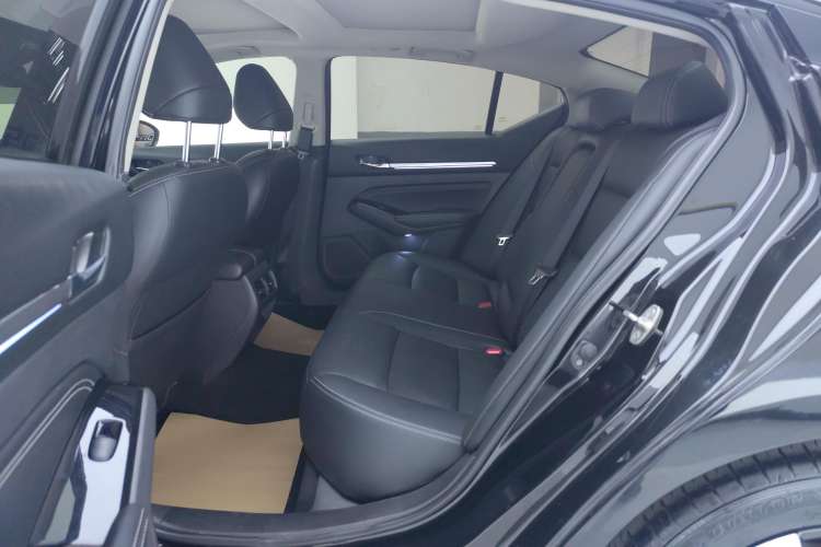 Used Nissan Teana 2021 2.0L XL Upper AD1 Smart Drive & Navigation Edition
