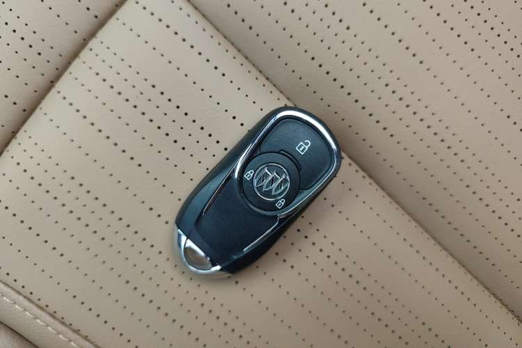 Used Buick GL6 2021 323T Mild Hybrid Connect Luxury Model
