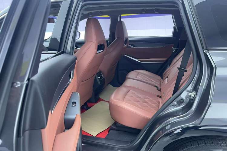 Used Changan CS75 PLUS 2023 3rd Generation 1.5T Automatic Prestige Model
