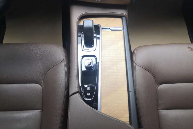 Used Volvo XC90 2023 B5 SmartDrive Luxury Edition 5 Seats
