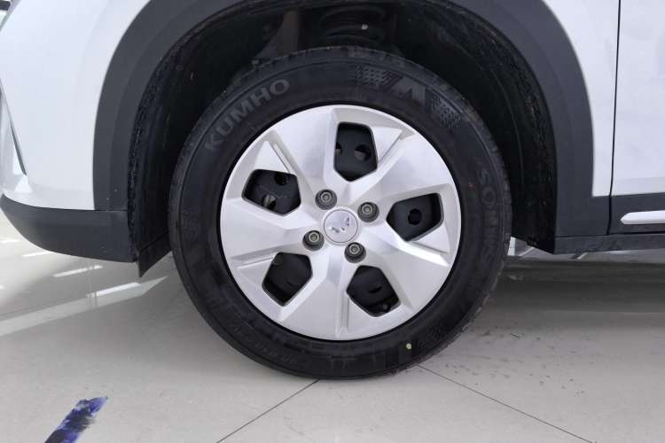 Used Wuling Alvez 2022 1.5L Manual Free-Style Model
