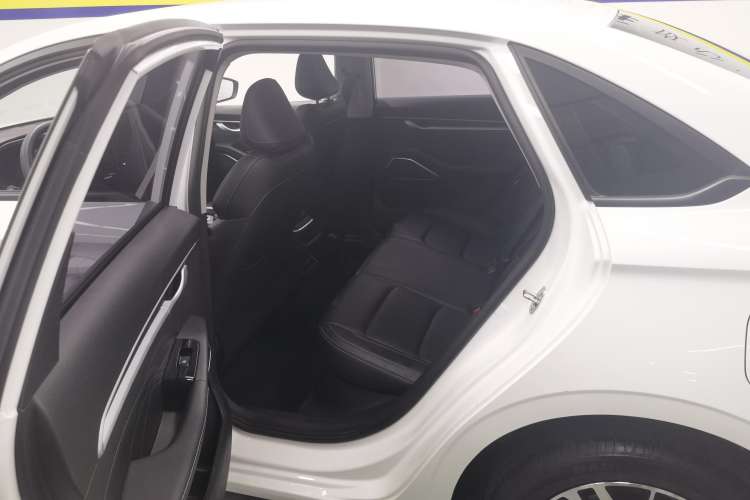 Used Geely Auto Emgrand 2023 4th Generation Champion Edition 1.5L CVT Luxury Model
