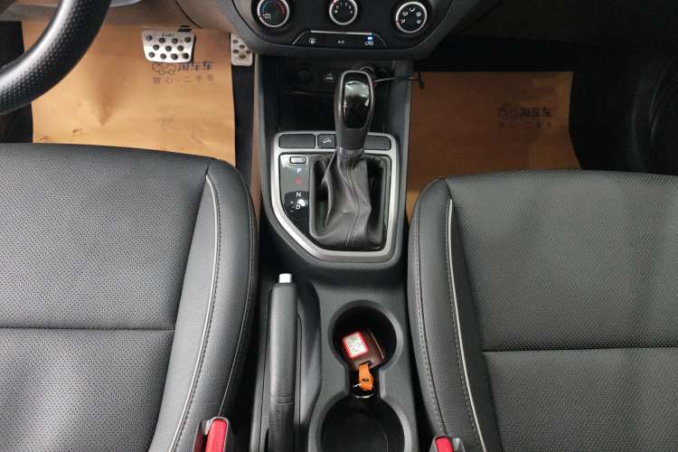 Used Hyundai ix25 2015 1.6L Automatic Two-Wheel Drive Smart GLS Trim
