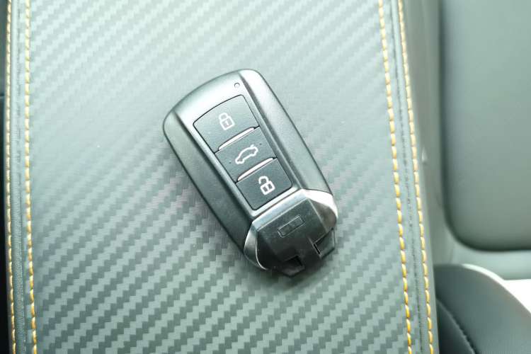 Used Dongfeng Aeolus Yixuan 2023 Mach Edition 1.5L Automatic Chasing Wind Version
