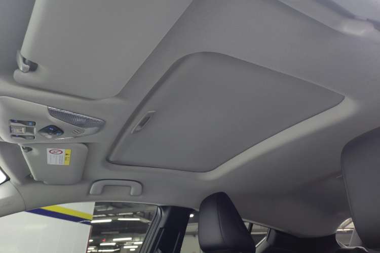 Used Toyota C-HR 2021 2.0L Luxury Edition
