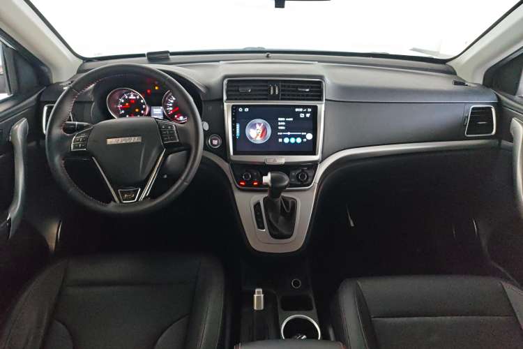 Used Haval M6 2019 1.5T DCT Two-Wheel Drive Elite Version China VI Standard
