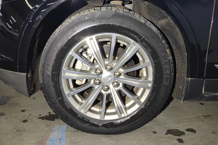 Used Cadillac XT5 2018 25T Luxury Model
