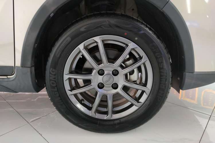 Used Geely Auto Vision X3 2021 PRO 1.5L CVT Deluxe Model
