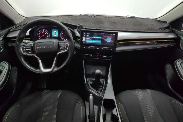 Used Roewe i5 2021 1.5L Manual Platinum Edition
