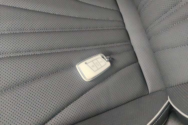 Used Volkswagen Passat 2024 380TSI Luxury Edition
