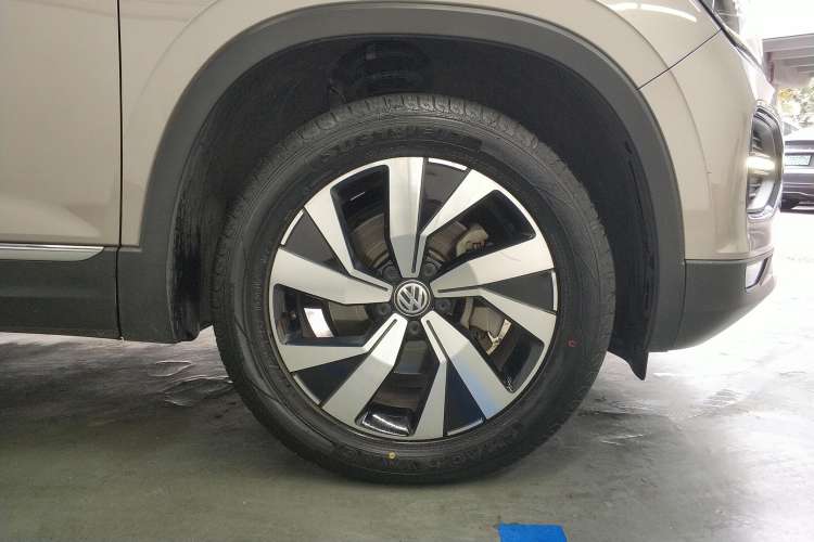 Used Volkswagen Tayron 2020 330TSI Two-Wheel Drive Luxury Smart Connectivity Version