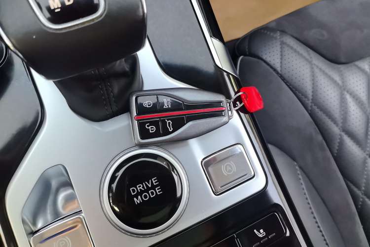 Used Hongqi HS5 2019 2.0T Smart Connect Flagship All-Wheel-Drive Version
