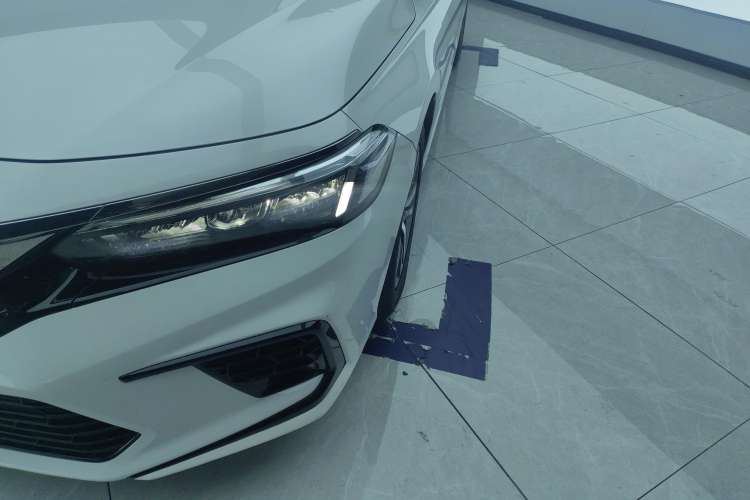 Used Honda Civic 2023 240TURBO CVT Dynamic · Center Stage Special Edition
