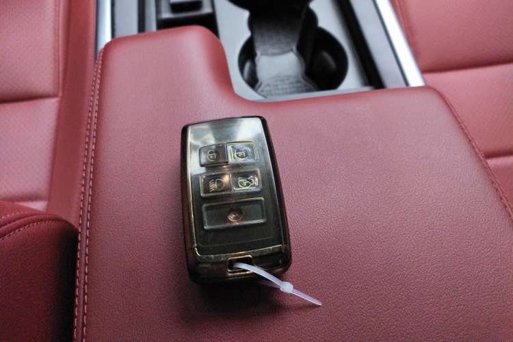 Used Jaguar XEL 2023 2.0T 250 PS R-DYNAMIC S Advanced Sport Edition
