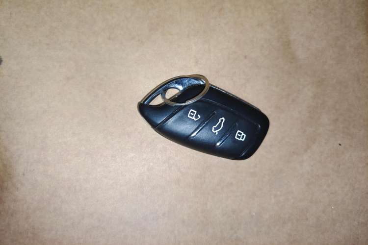 Used Roewe i5 2021 Revised Version 1.5L CVT Diamond Edition
