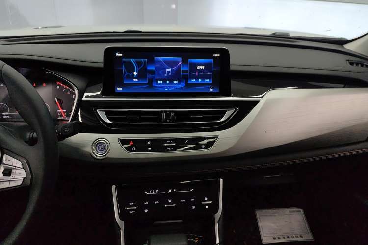 Used Changan CS75 2020 280T DCT Luxury Model China VI Standard
