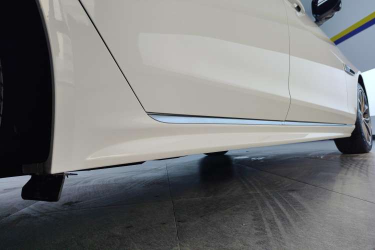 Used Jaguar XFL 2022 XFL 2.0T P250 Two-Wheel-Drive Elite Sport Edition
