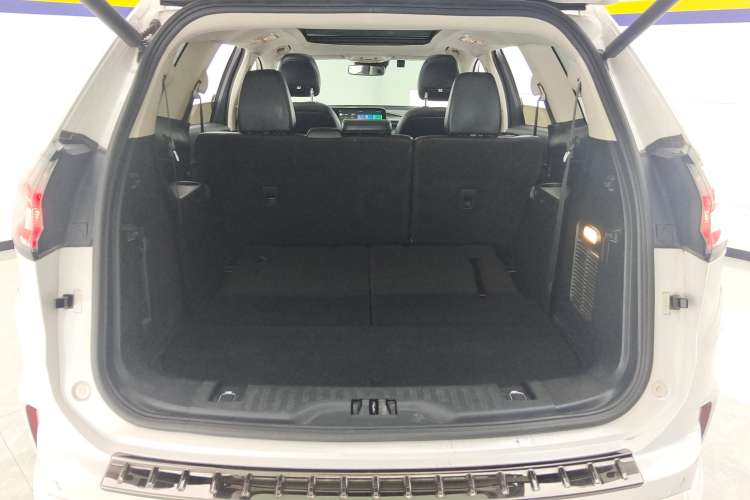 Used Ford Edge 2021 PLUS EcoBoost 245 Two-Wheel-Drive Titanium 7-Seater
