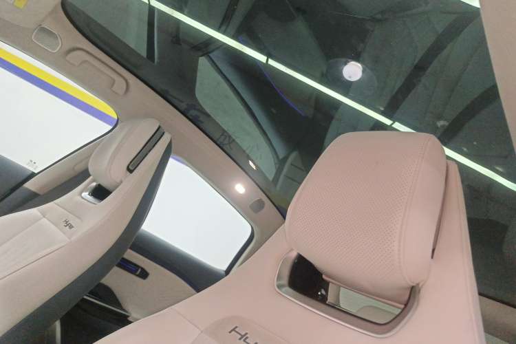 Used  GT 2023 560 Rear-Drive Seven-Wing Edition