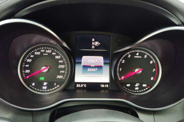 Used Mercedes-Benz C-Class 2015 C 200 L
