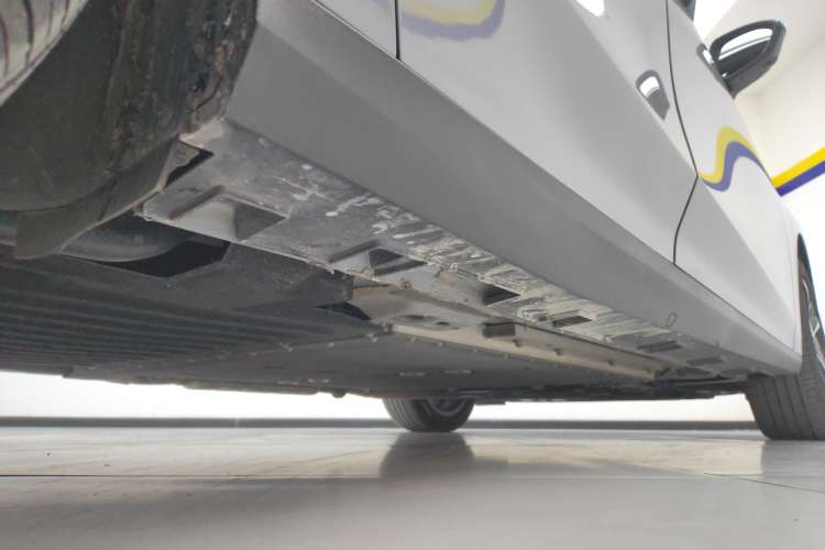 Used  L6 2023 125km MAX
