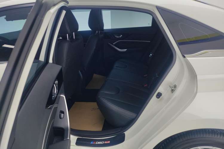 Used Venucia D60 2021 PLUS 1.6L XL CVT Yue Ling Edition
