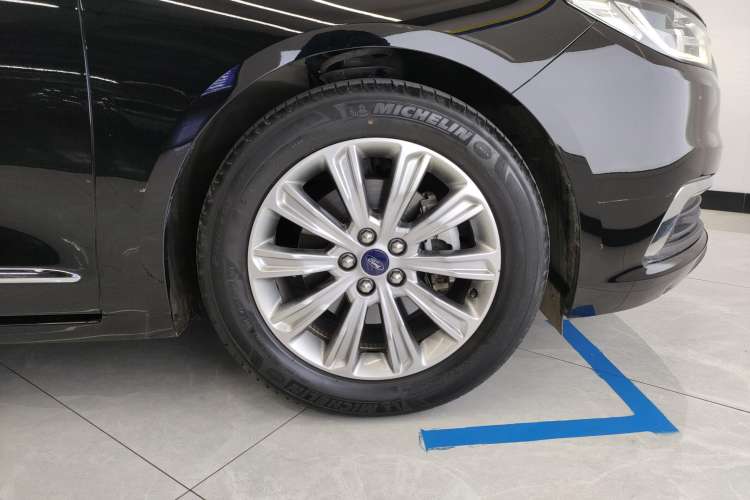 Used Ford Taurus 2019 EcoBoost 245 Comfort Edition
