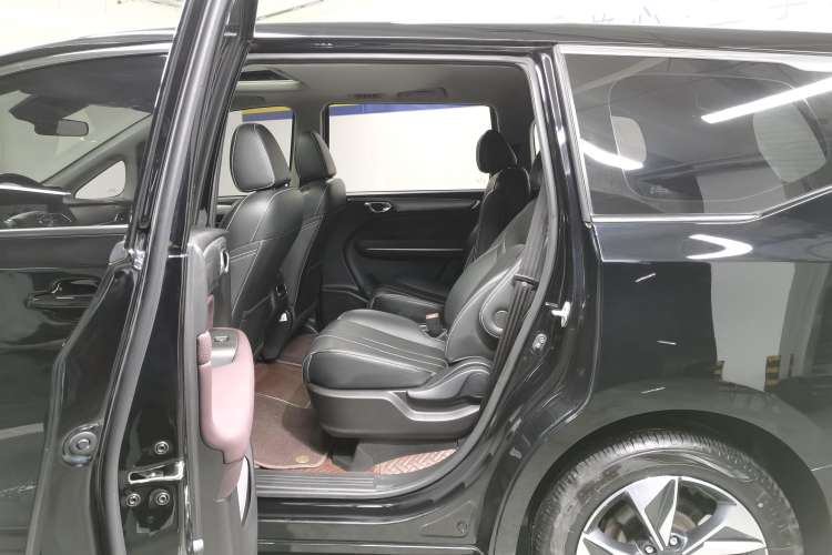 Used GAC Trumpchi M6 2023 PRO 270T DCT Luxury Edition
