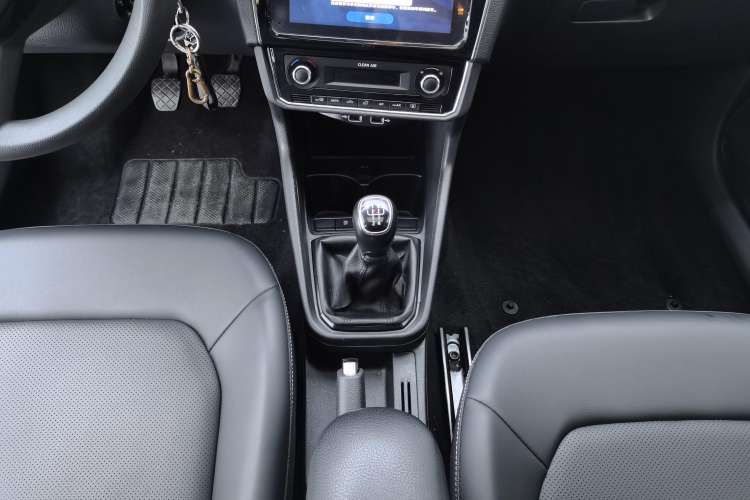 Used Skoda Rapid 2020 1.5L Manual Comfort Version
