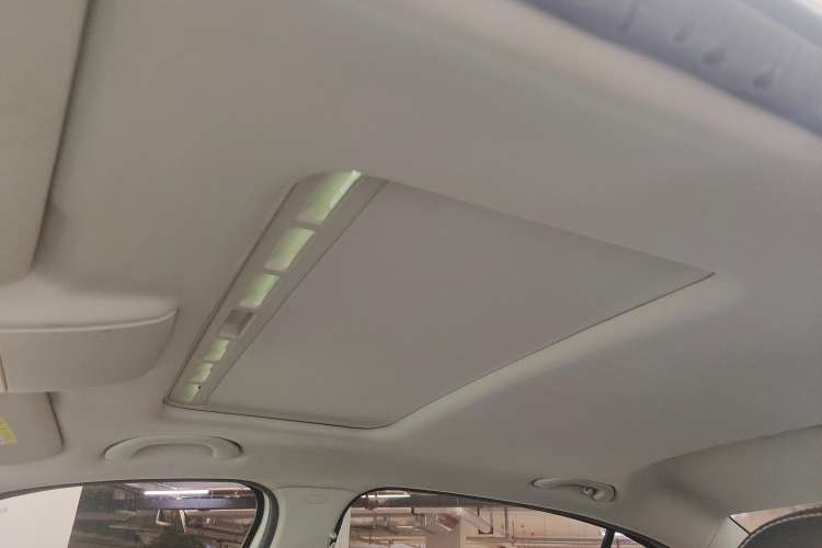 Used Volkswagen Lavida 2017 1.6L Automatic Comfort Edition
