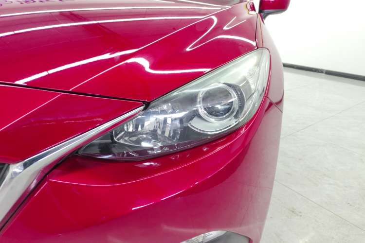 Used Mazda Mazda 3 Axela 2016 Sedan 1.5L Automatic Luxury Model