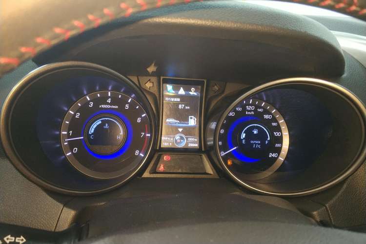 Used Changan CS75 2014 2.0L Manual Leading Version China IV Standard
