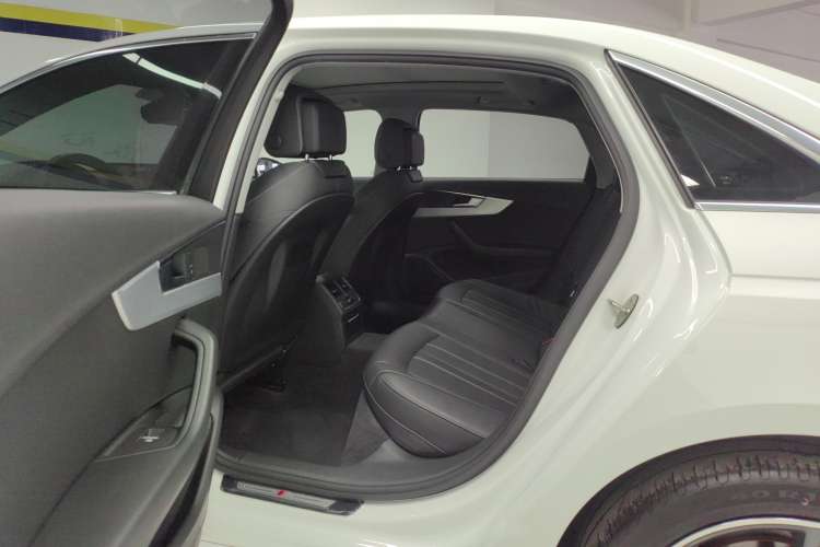 Used Audi A4L 2020 40 TFSI Fashion Dynamic Model