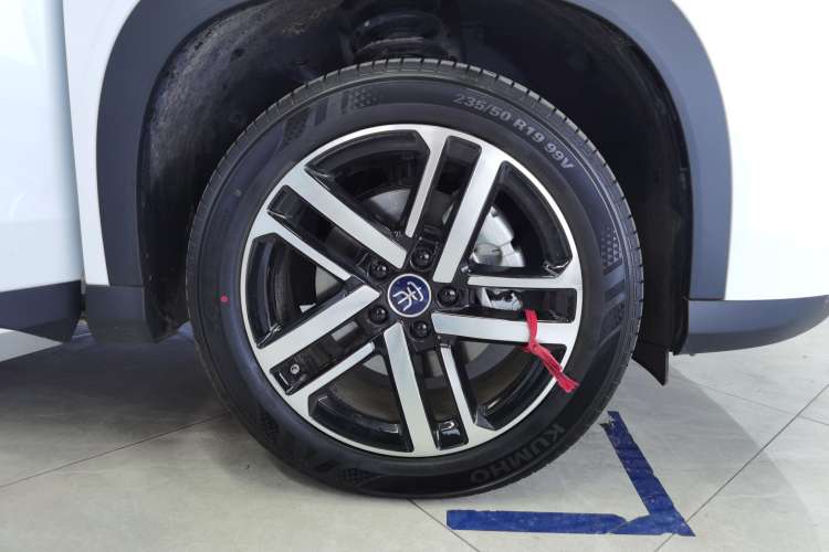 Used BYD Song L DM-i 2024 112 km Beyond Edition
