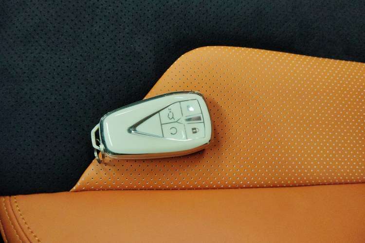 Used Changan UNI-V 2023 1.5T Sport Edition
